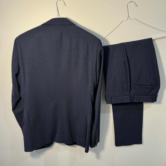 Calvin Klein Navy Blue Wool Two-Piece Suit - 36R & 30x30 - Picture 2 of 12